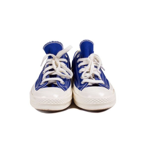 COMME DES GARCONS PLAY x CONVERSE Blue Canvas Heart Low Top Sneakers - Picture 2 of 7